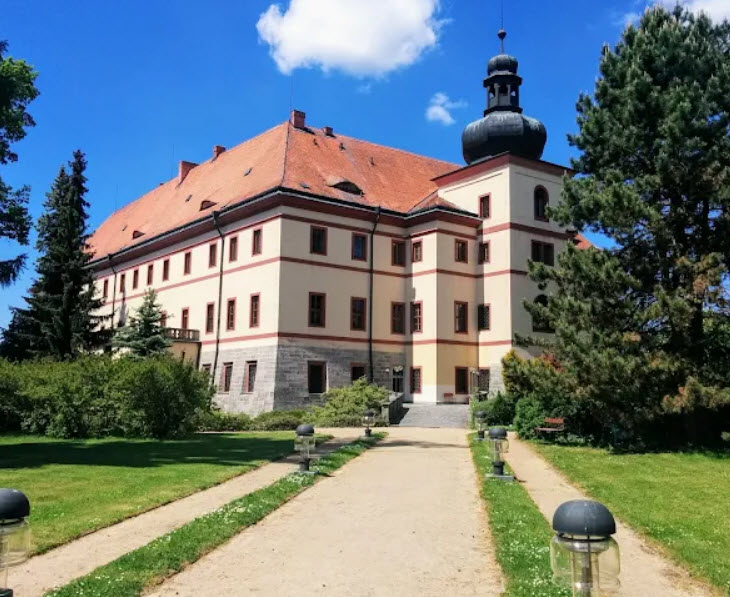 Zámek Lnáře, Czech Republic (Czechia)